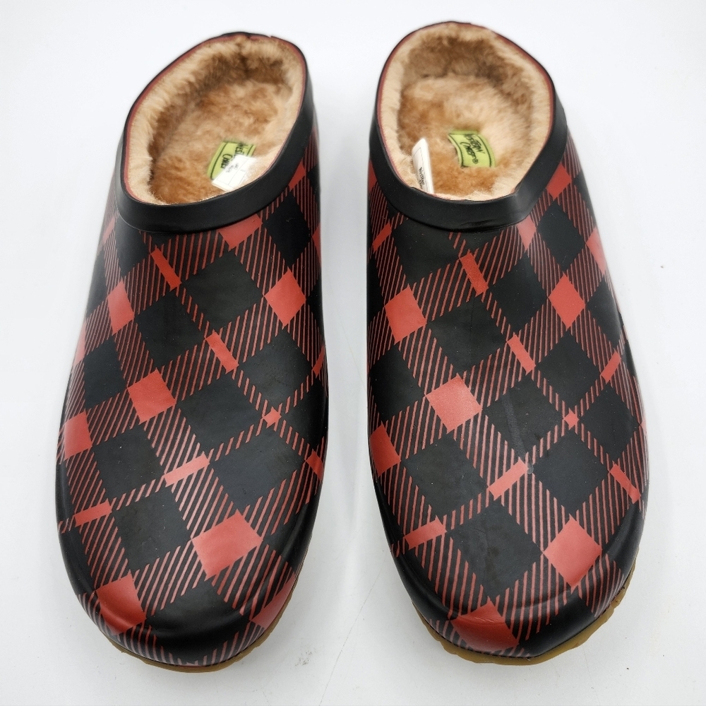 Western Chief Red and Black Plaid Clogs Faux Fur Lined, NWOT sz 8